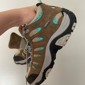 Cabela’s Women’s Hiking Boots